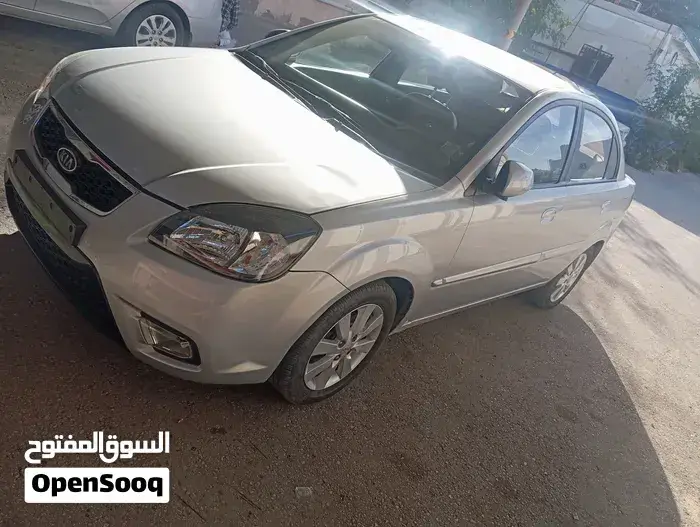 Kia Rio 2010 photo 2