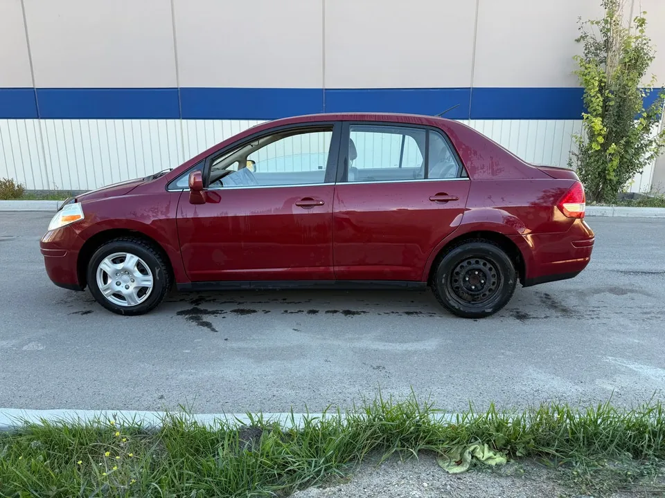Nissan Versa 2008 photo 4