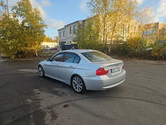 BMW 330I 2006 photo 2