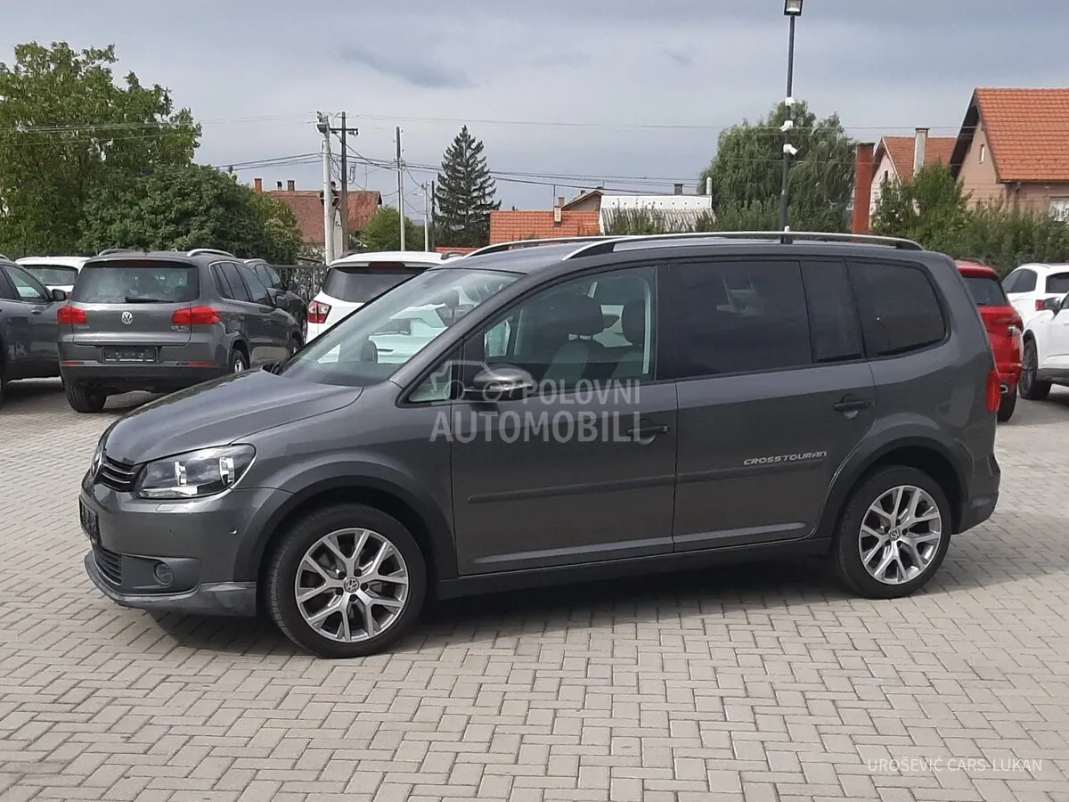 Volkswagen Touran 2014 photo 5