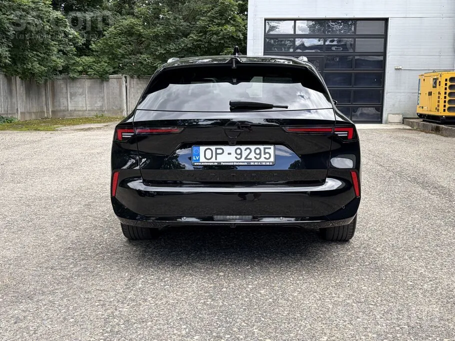 Opel Astra 2024 photo 4