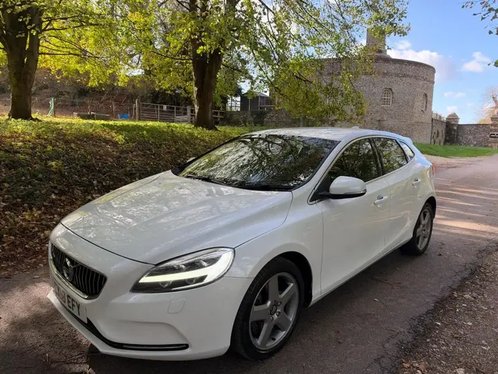 Volvo V40 2018 photo 3