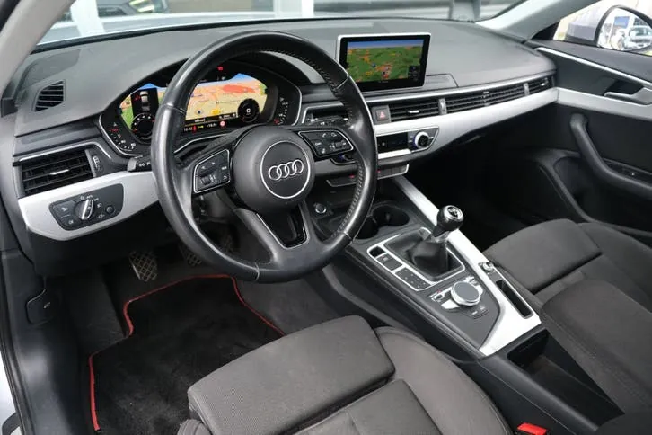 Audi A4 2019 photo 3
