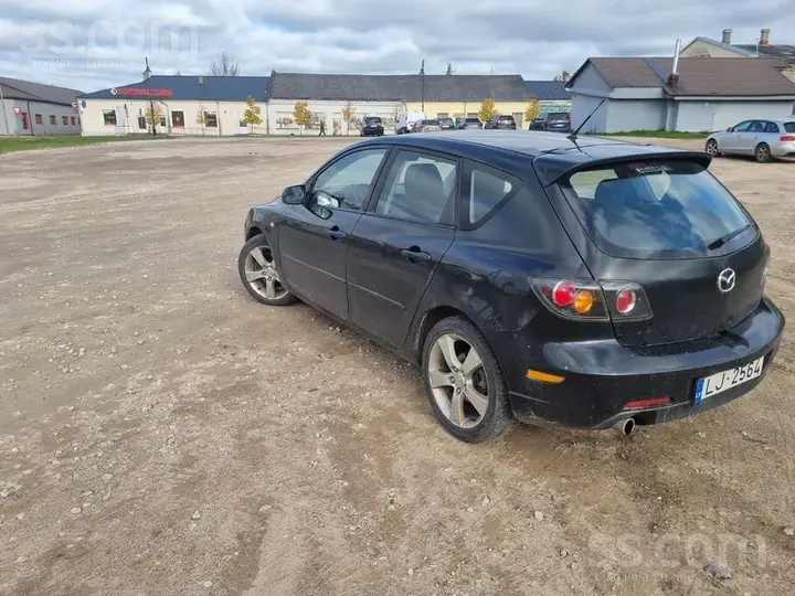 Mazda Mazda3 2004 photo 3