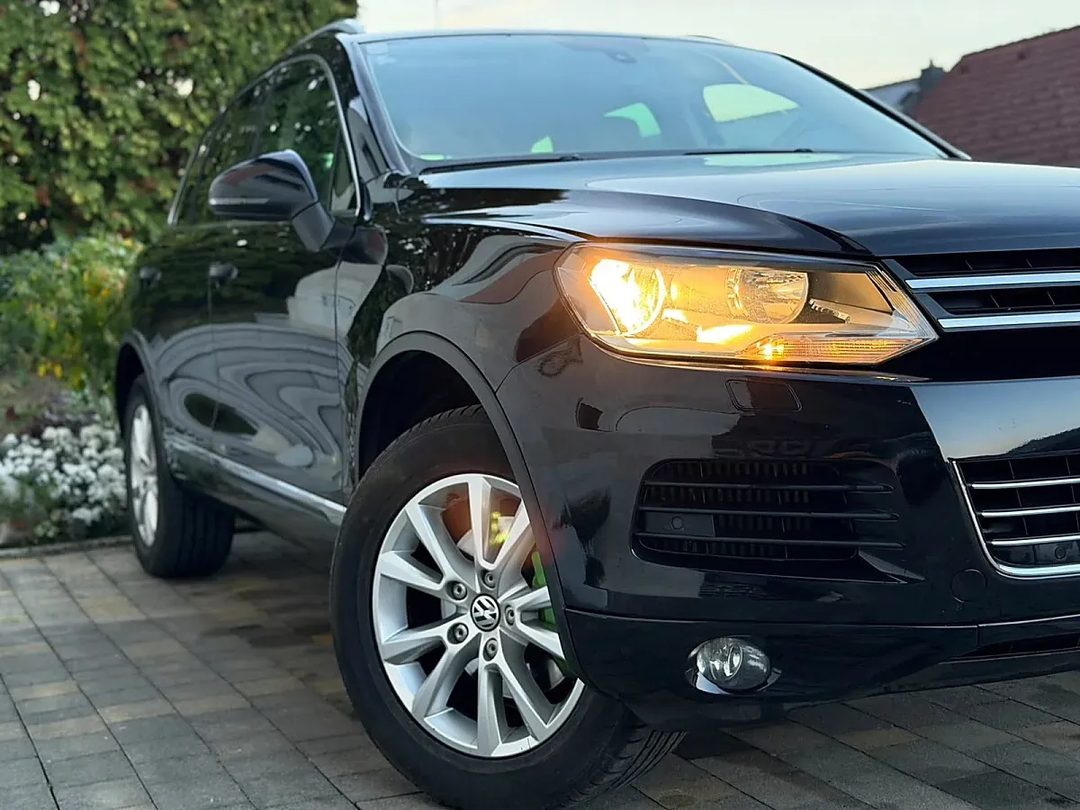 Volkswagen Touareg 2010 photo 2