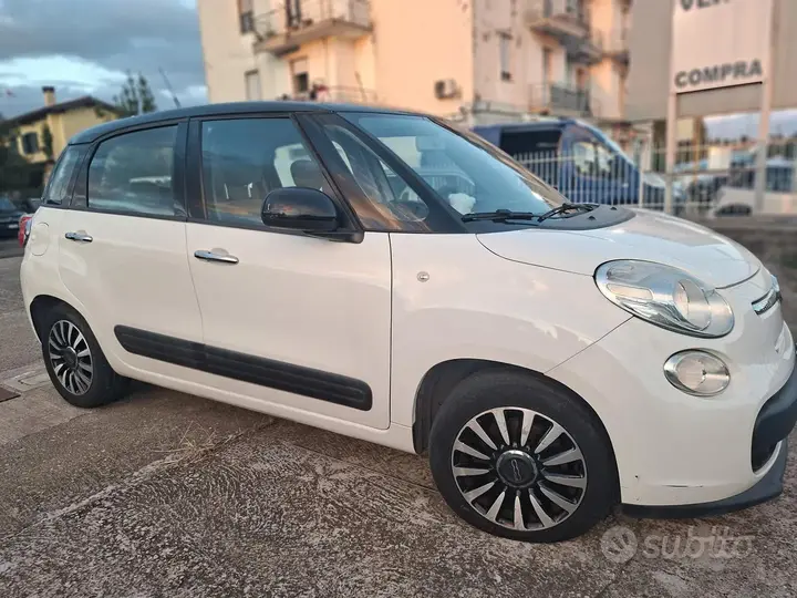 Fiat 500L 2015 photo 2