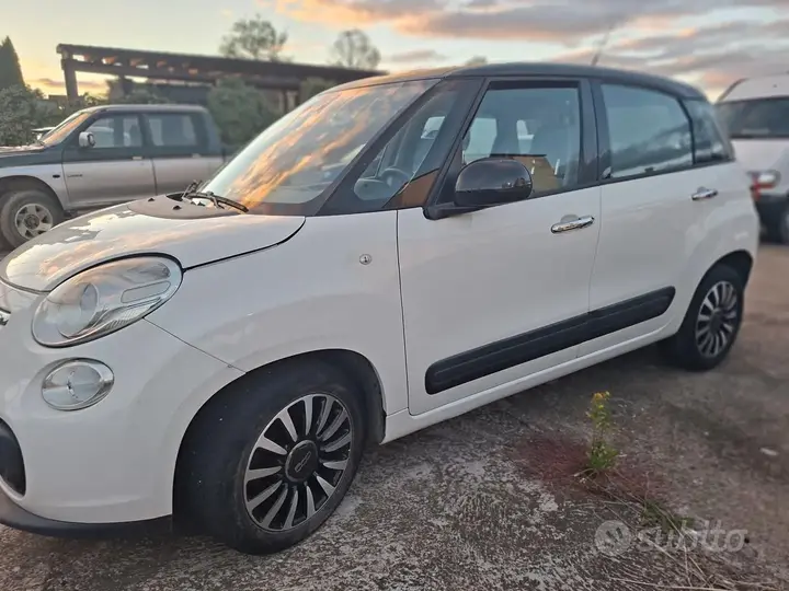 Fiat 500L 2015 photo 3