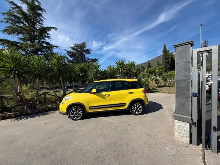 Fiat 500L 2014 photo 2