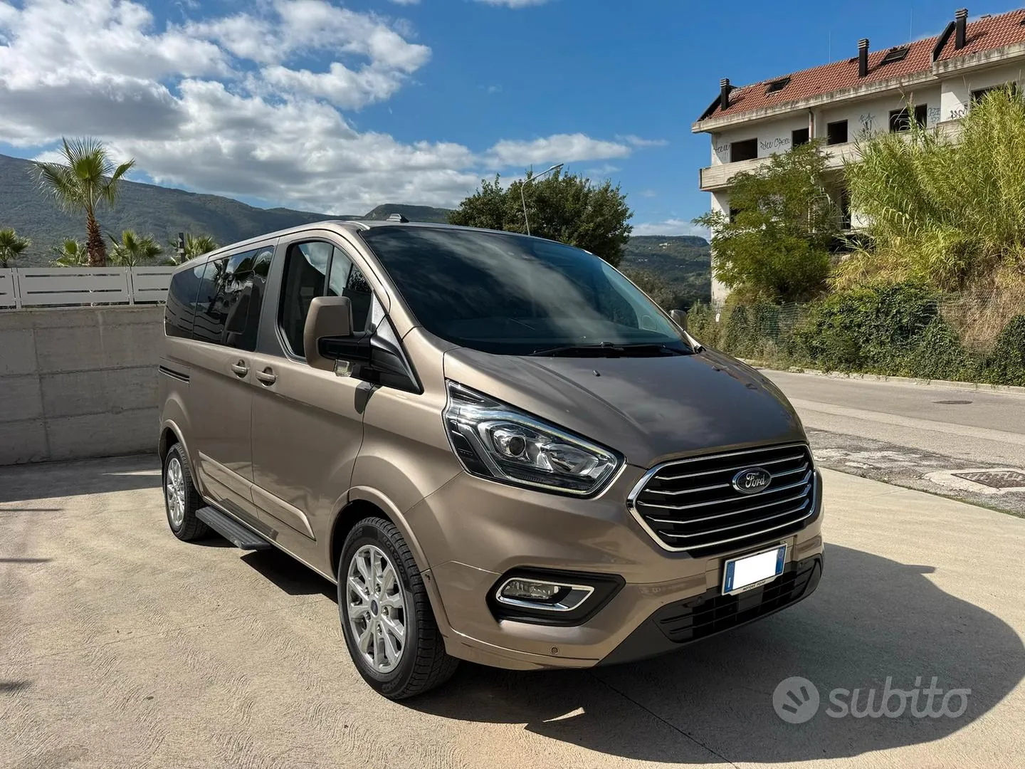 Ford Tourneo Custom