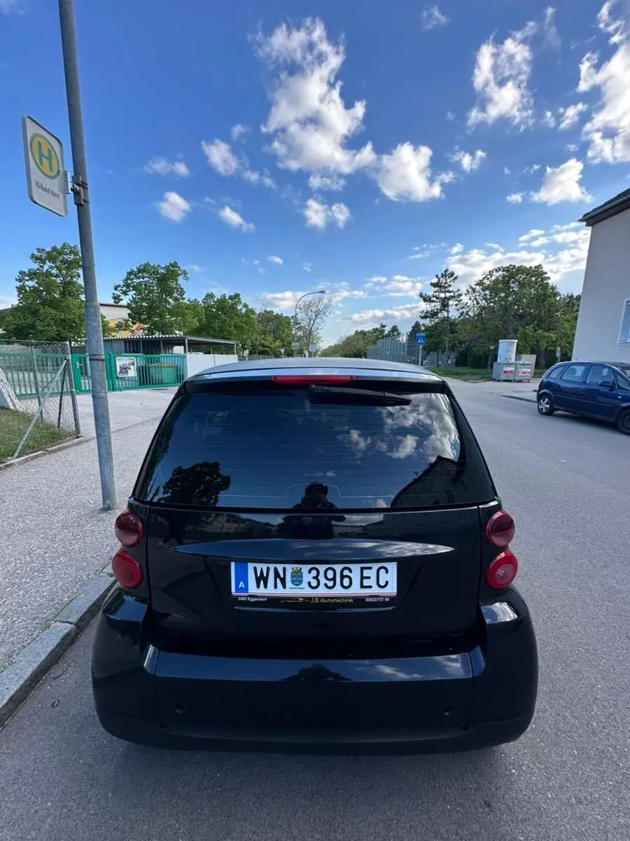 Smart Fortwo 2011 photo 3