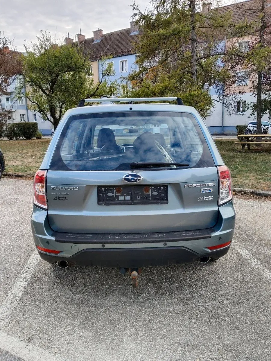 Subaru Forester 2012 photo 3