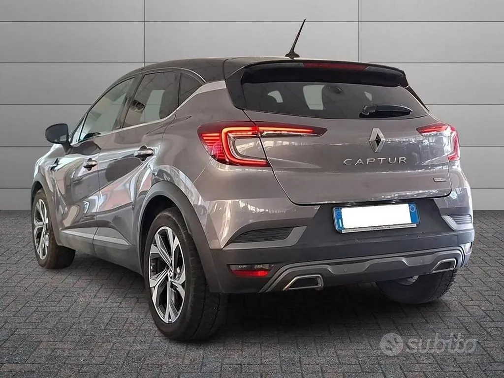 Renault Captur 2022 photo 2