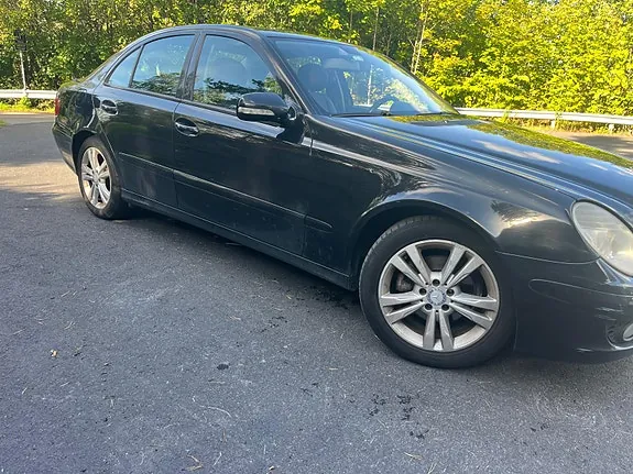 Mercedes-Benz E200 D 2007 photo 4