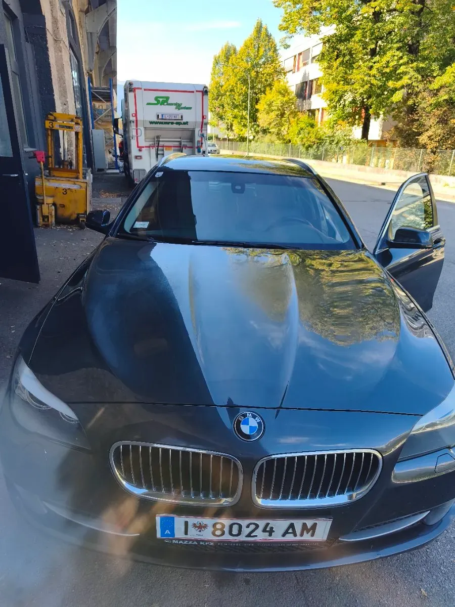 BMW 5 Series 2011 photo 3