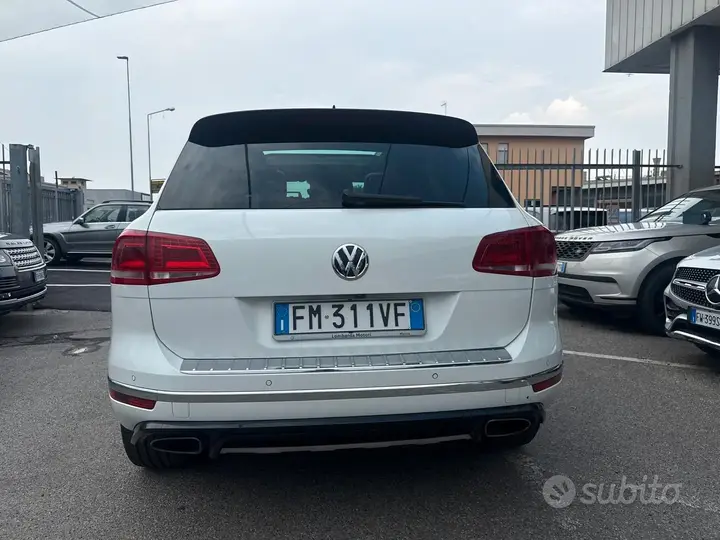 Volkswagen Touareg 2017 photo 5