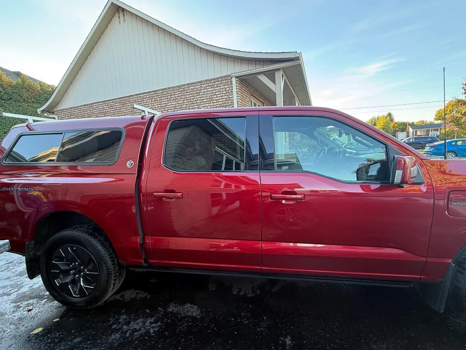Ford F-150 Lightning 2023 photo 5