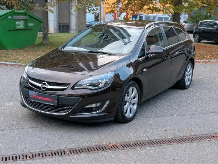 Opel Astra J