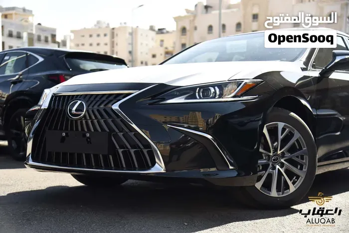 Lexus Es 300 2025 photo 2