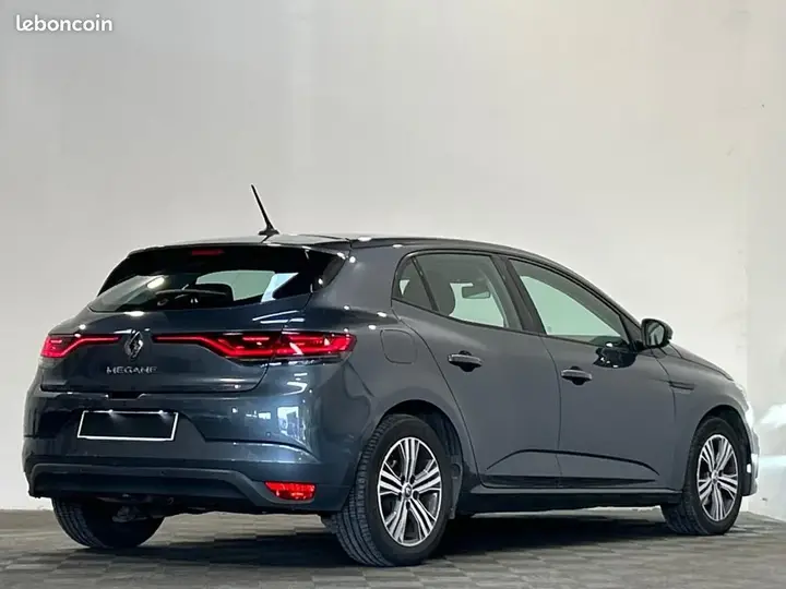 Renault Megane 2022 photo 3