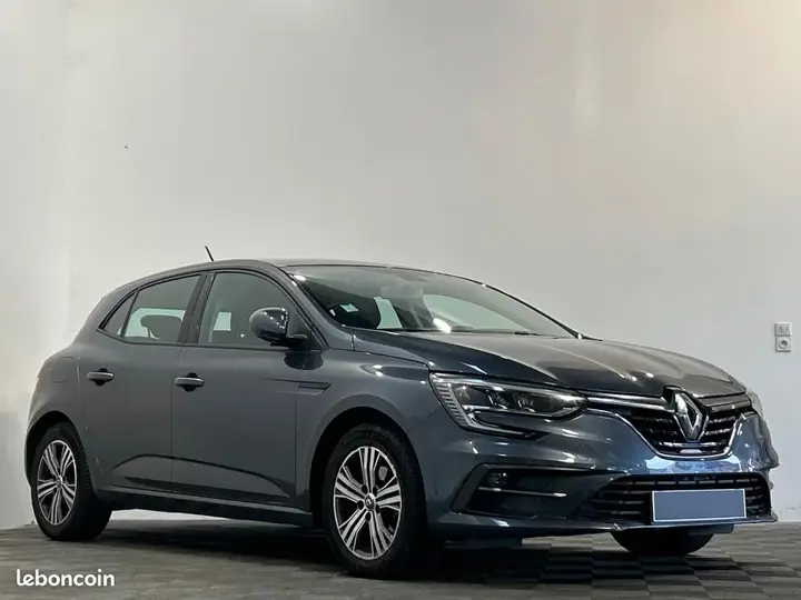 Renault Megane 2022 photo 2