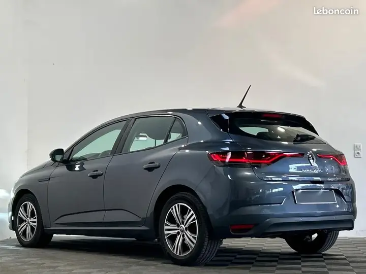 Renault Megane 2022 photo 4