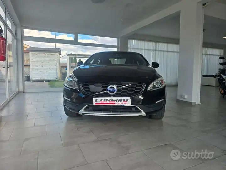 Volvo V60 2016 photo 2