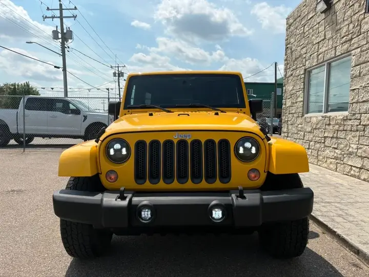 Jeep Wrangler Unlimited 2015 photo 2