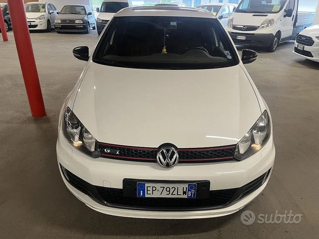 Volkswagen Golf 2009 photo 2