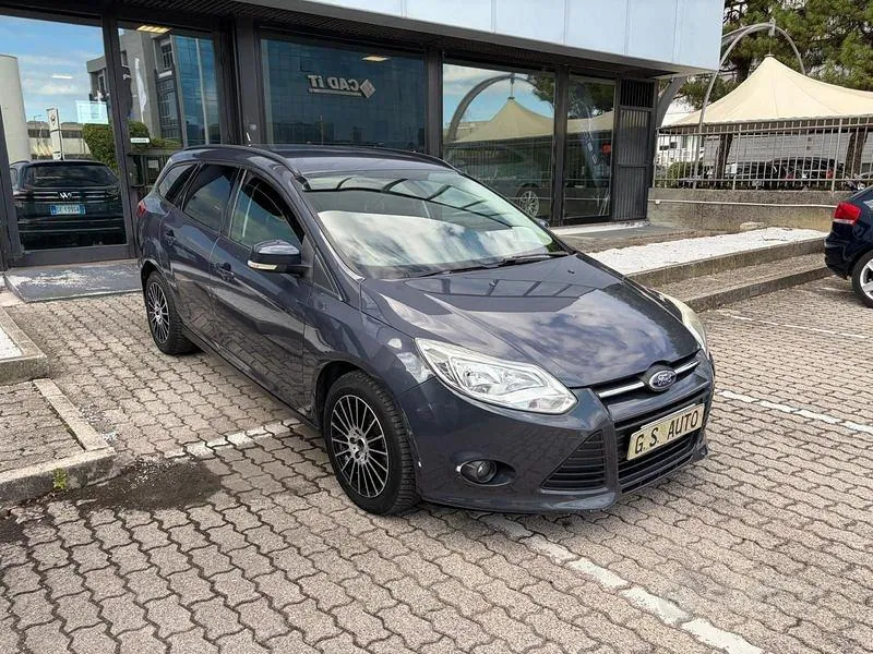 Ford Focus Sw 2013 photo 3