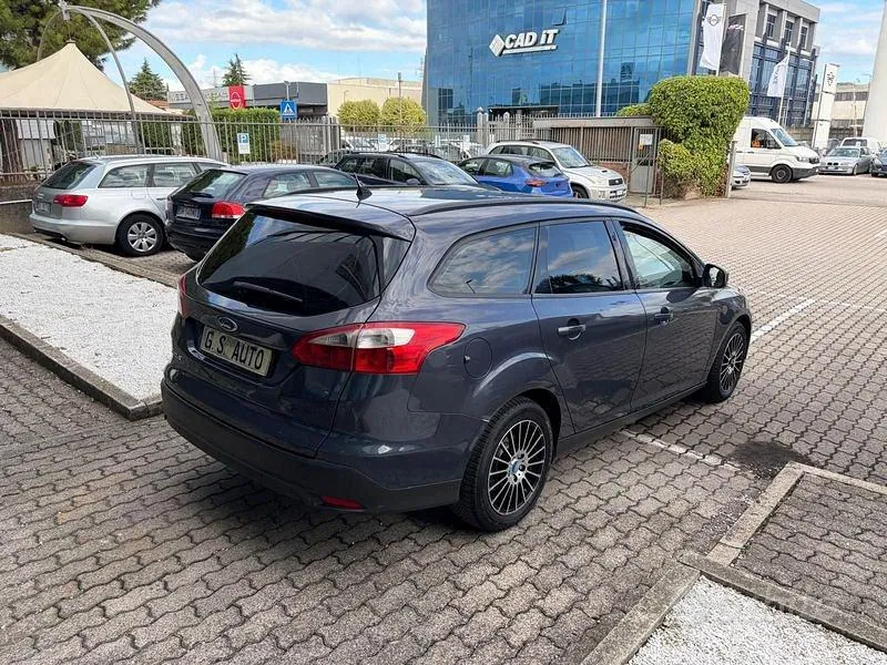 Ford Focus Sw 2013 photo 4