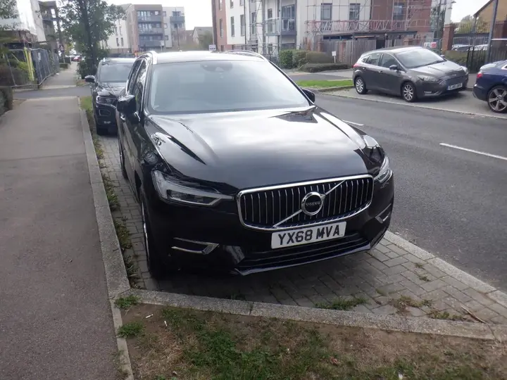 Volvo Xc60 2018 photo 3