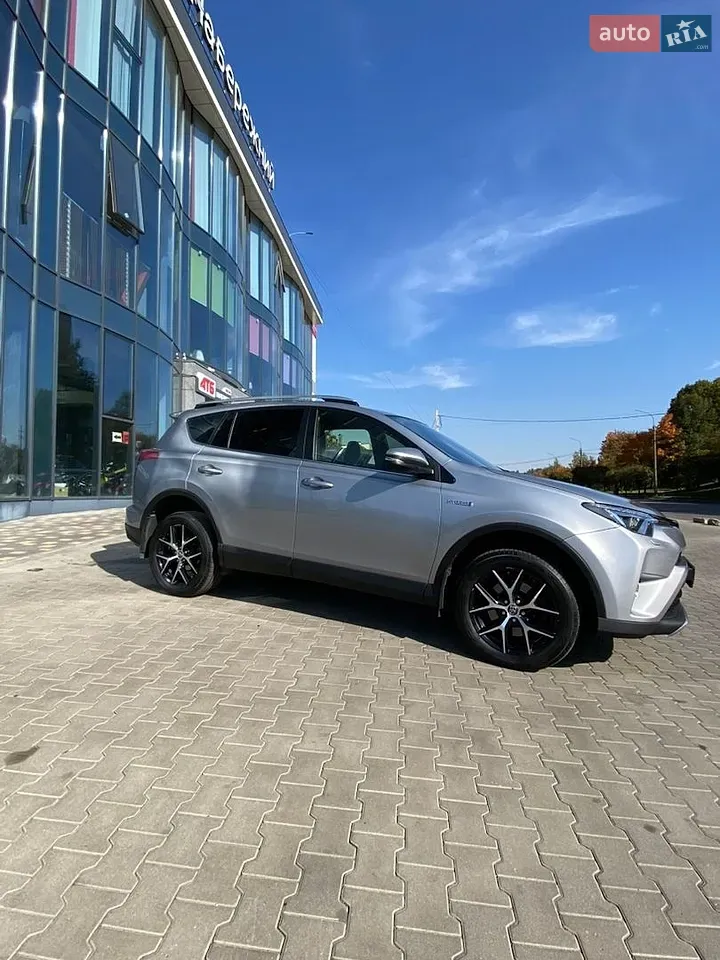 Toyota Rav4 2017 photo 5