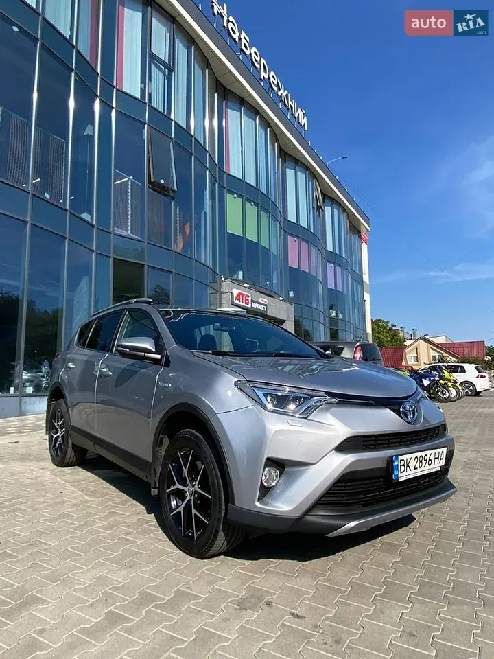 Toyota Rav4 2017 photo 4