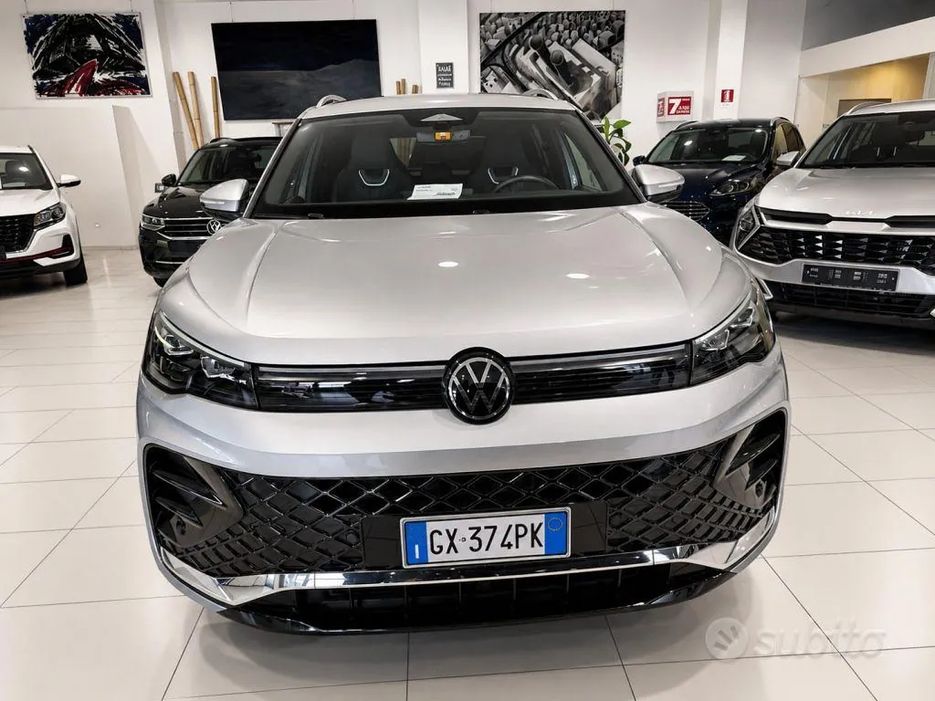 Volkswagen Tiguan 2024 photo 3