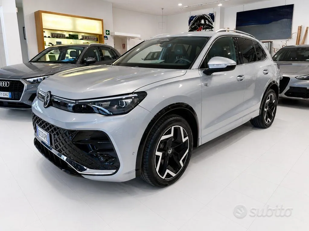 Volkswagen Tiguan 2024 photo 2