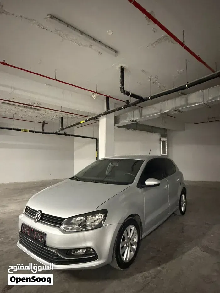 Volkswagen Polo 2017 photo 2