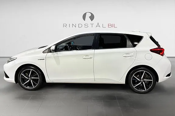 Toyota Auris 2017 photo 4