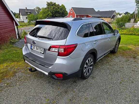 Subaru Outback 2017 photo 3
