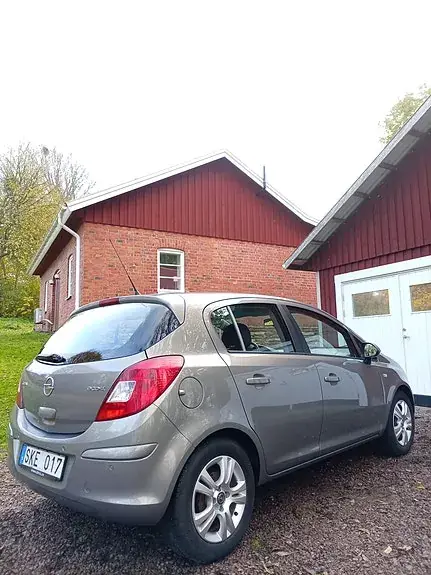Opel Corsa 2012 photo 2