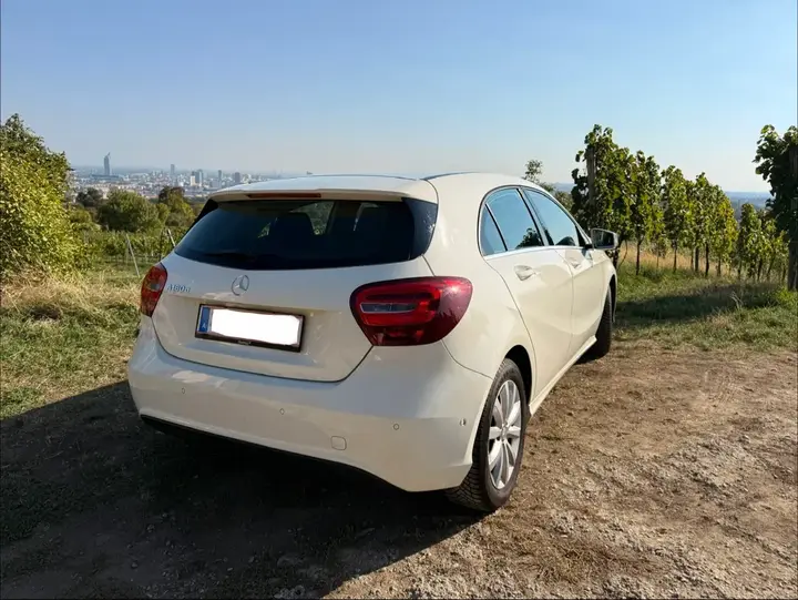 Mercedes-Benz A-Class 2017 photo 2