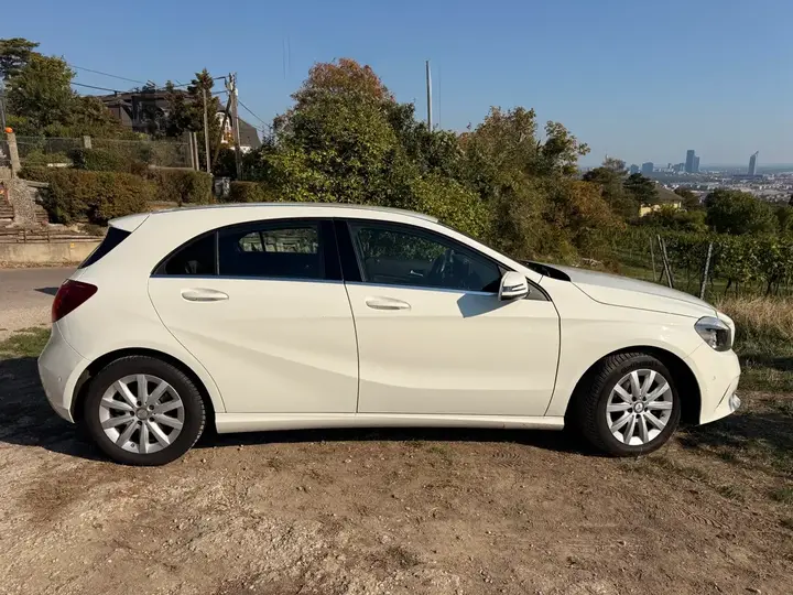 Mercedes-Benz A-Class 2017 photo 3