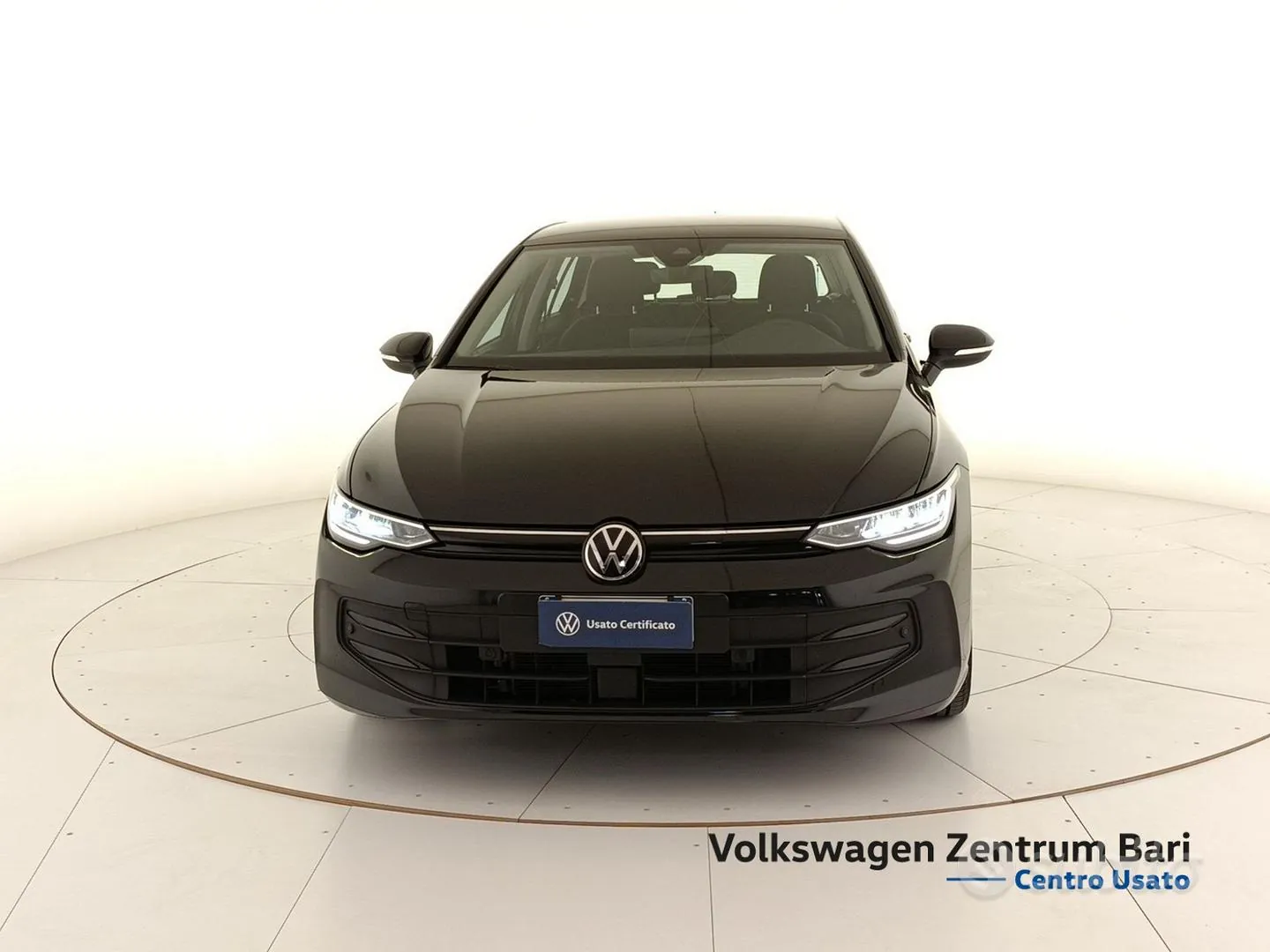 Volkswagen Golf 2025 photo 3