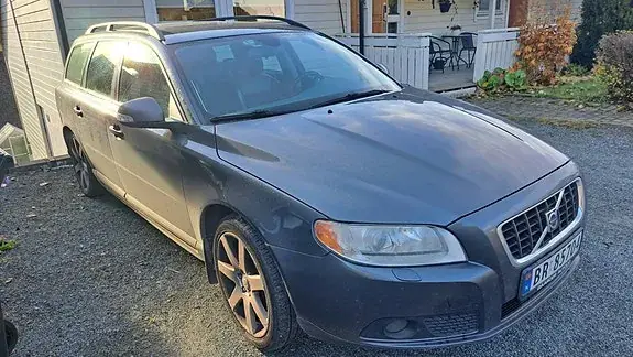 Volvo V70 2008 photo 2