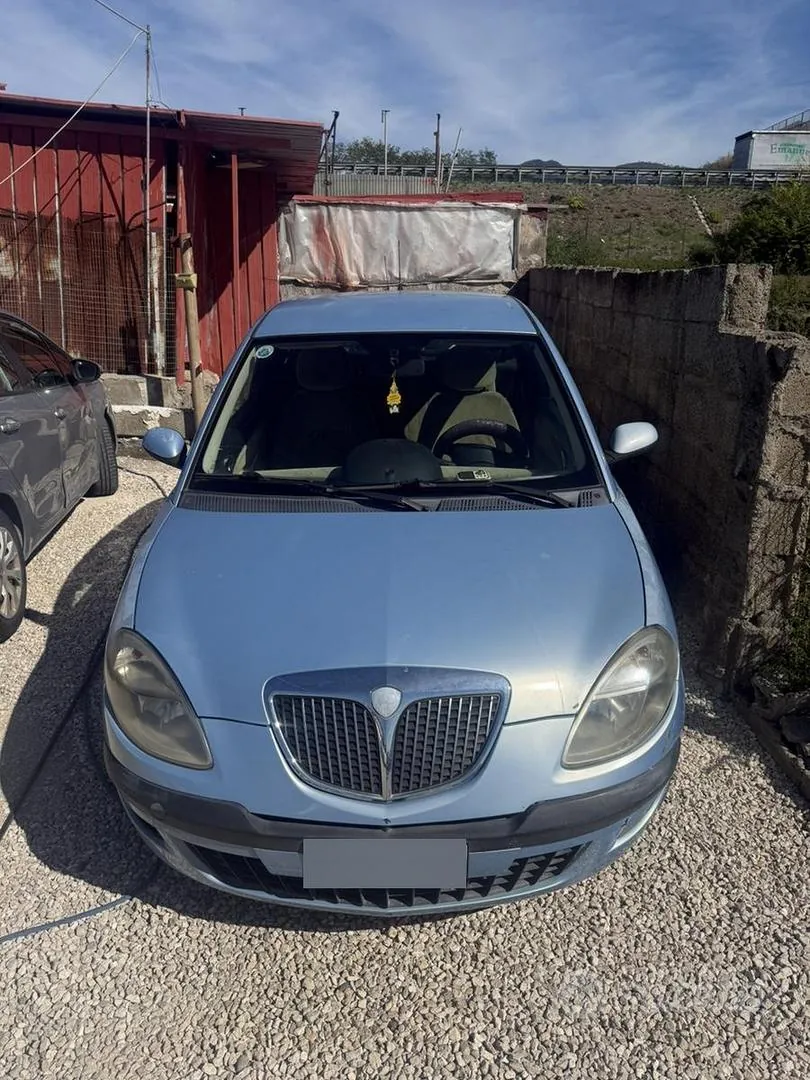 Lancia Ypsilon 2004 photo 3