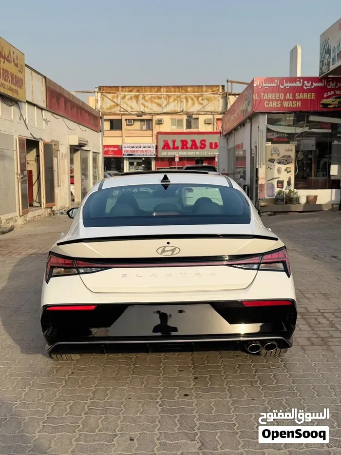 Hyundai Elantra 2025 photo 4
