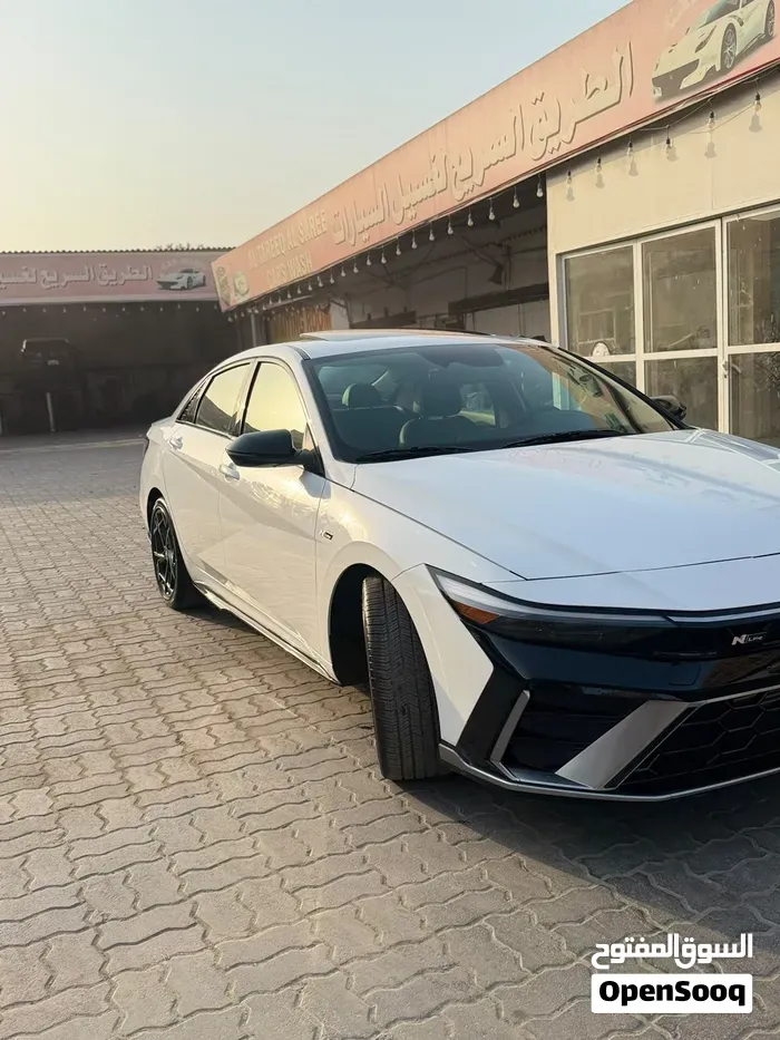 Hyundai Elantra 2025 photo 3
