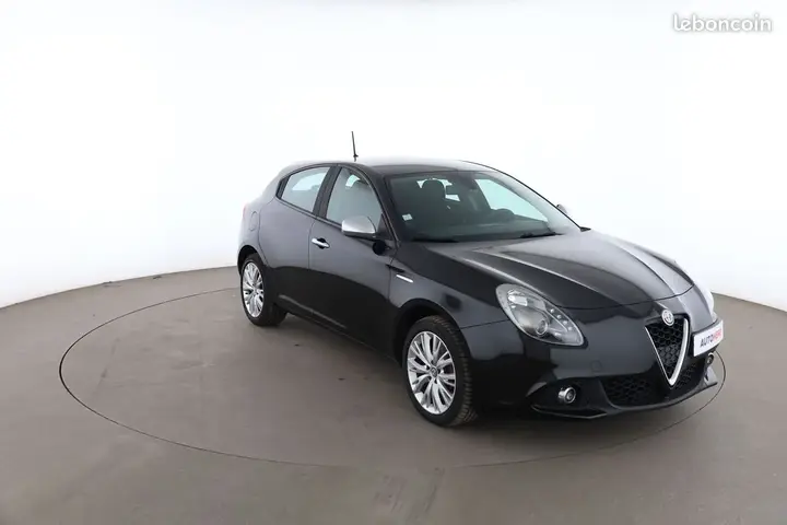 Alfa Romeo Giulietta 2017 photo 4