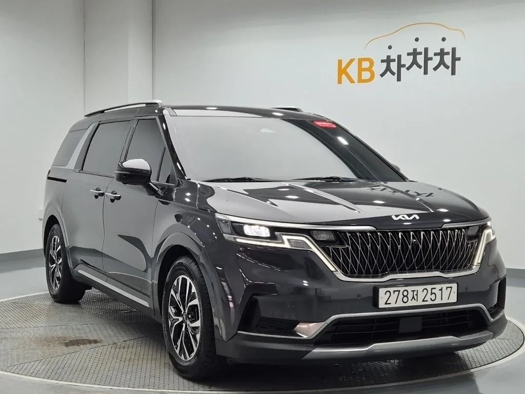 Kia Carnival 2023 photo 4