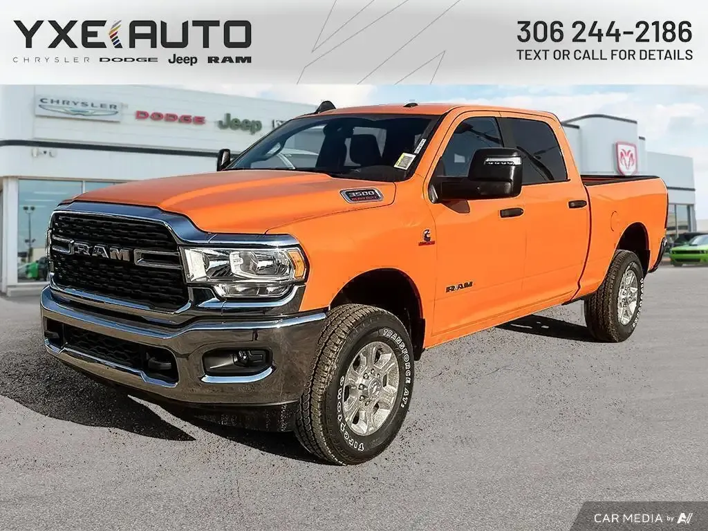 Ram 3500 Big Horn 4X4 Crew Cab 6.4 Box