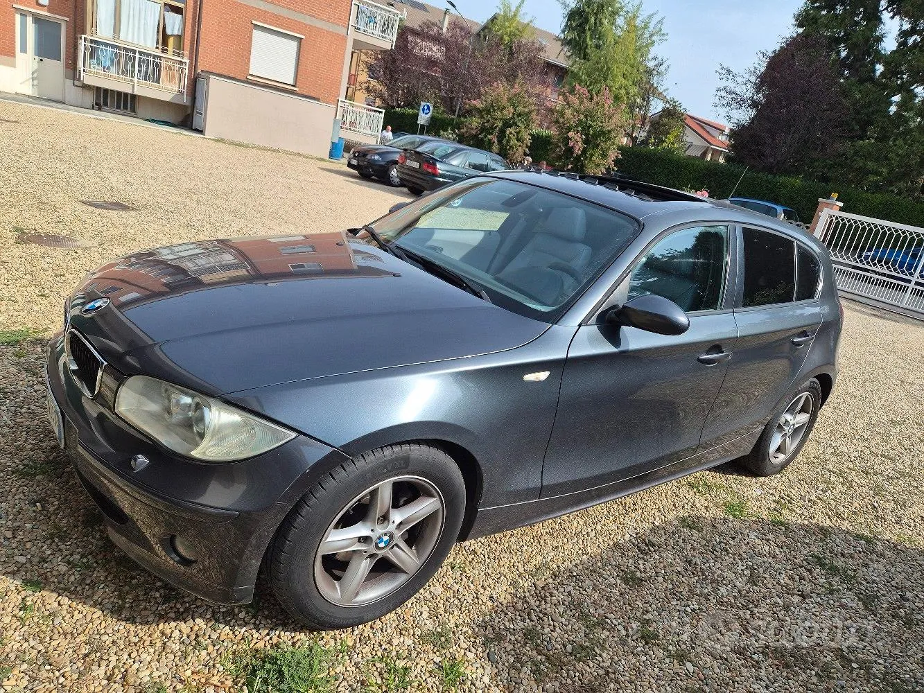 BMW 1 Series 2006 photo 2